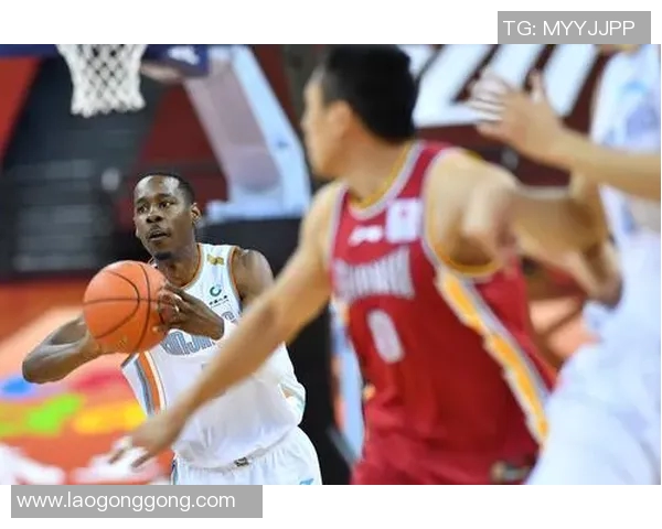 新疆伊力特助教因家事暂别球队